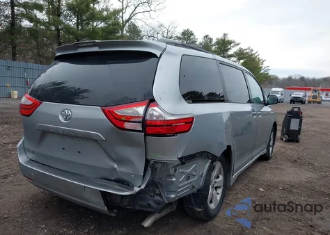 2019 Toyota Sienna Le 8 Passenger from USA, damaged, VIN 5TDKZ3DC3KS974432